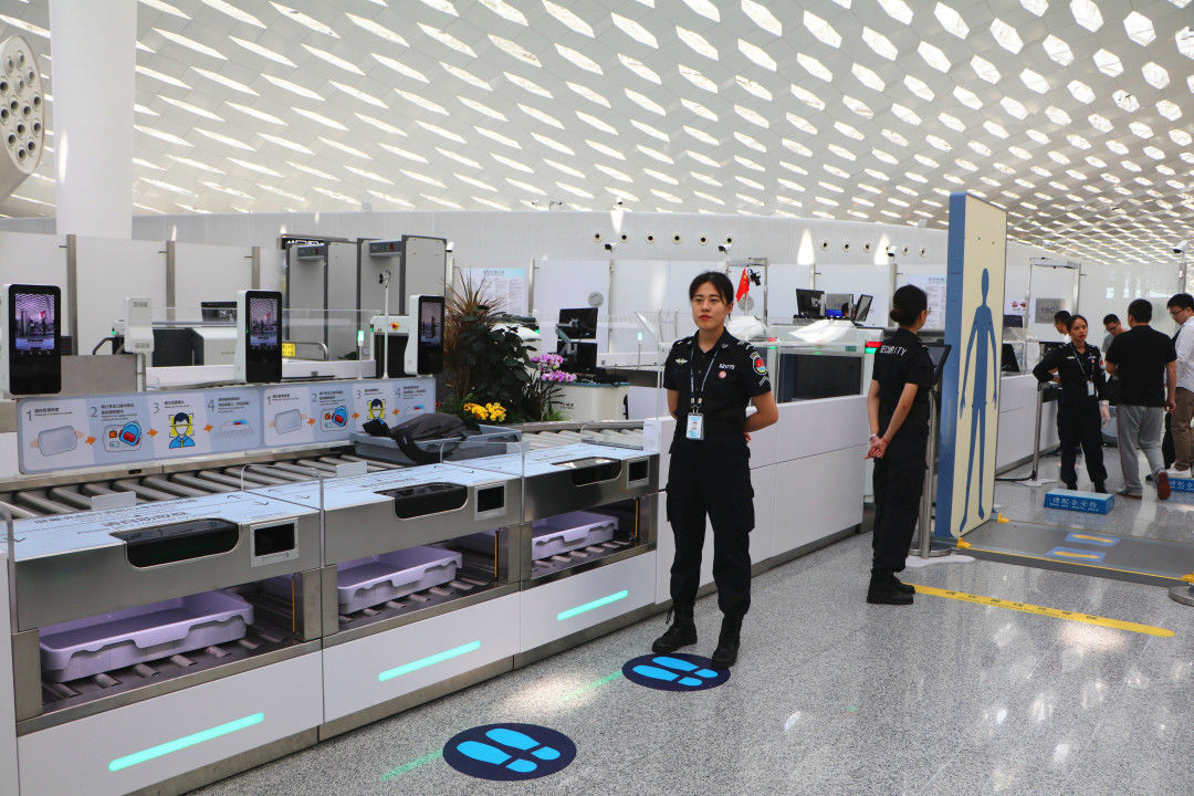 深圳机场智能安检通道上线效率是原来的15倍
