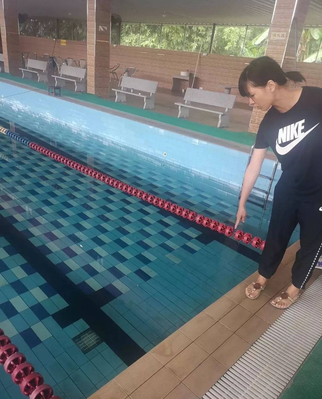 13岁女孩游泳 意外图片