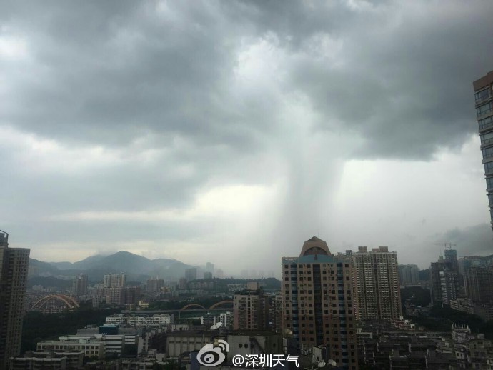 6月5日14時30分,深圳氣象臺發佈暴雨黃色預警,今天深圳有陣雨或雷